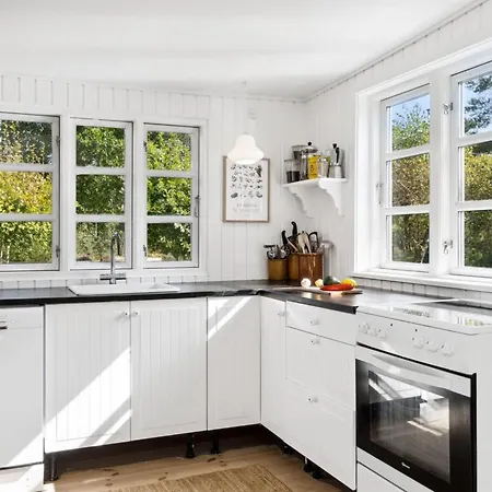 Estel - 900m From The Sea By Interhome *